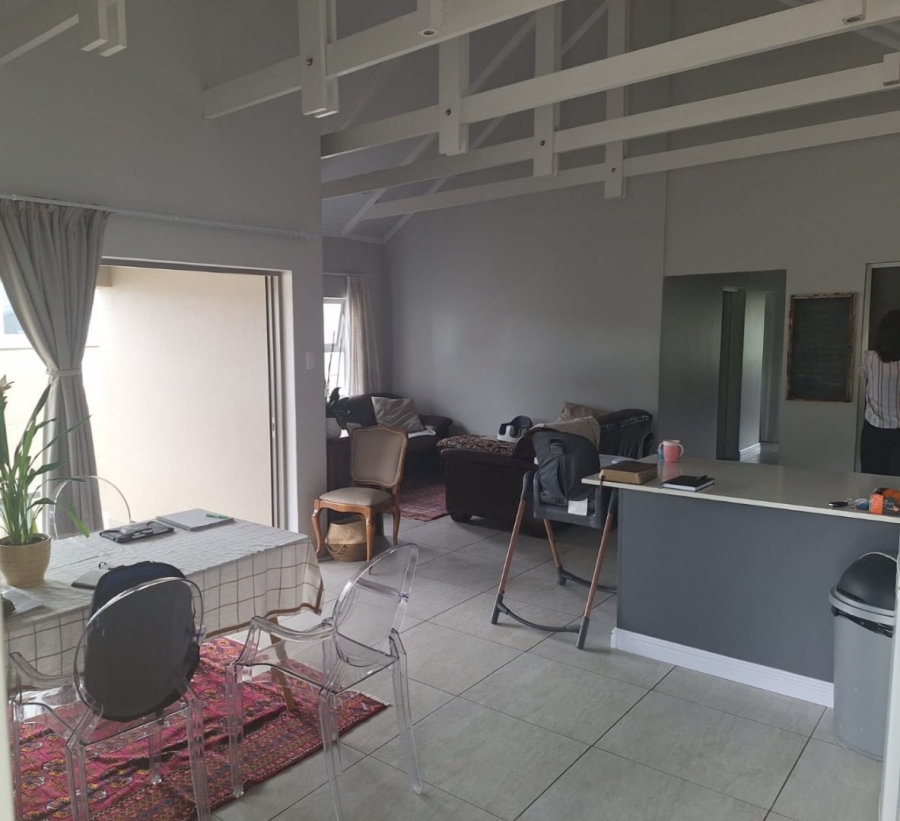 To Let 4 Bedroom Property for Rent in Blue Mountain Village Western Cape